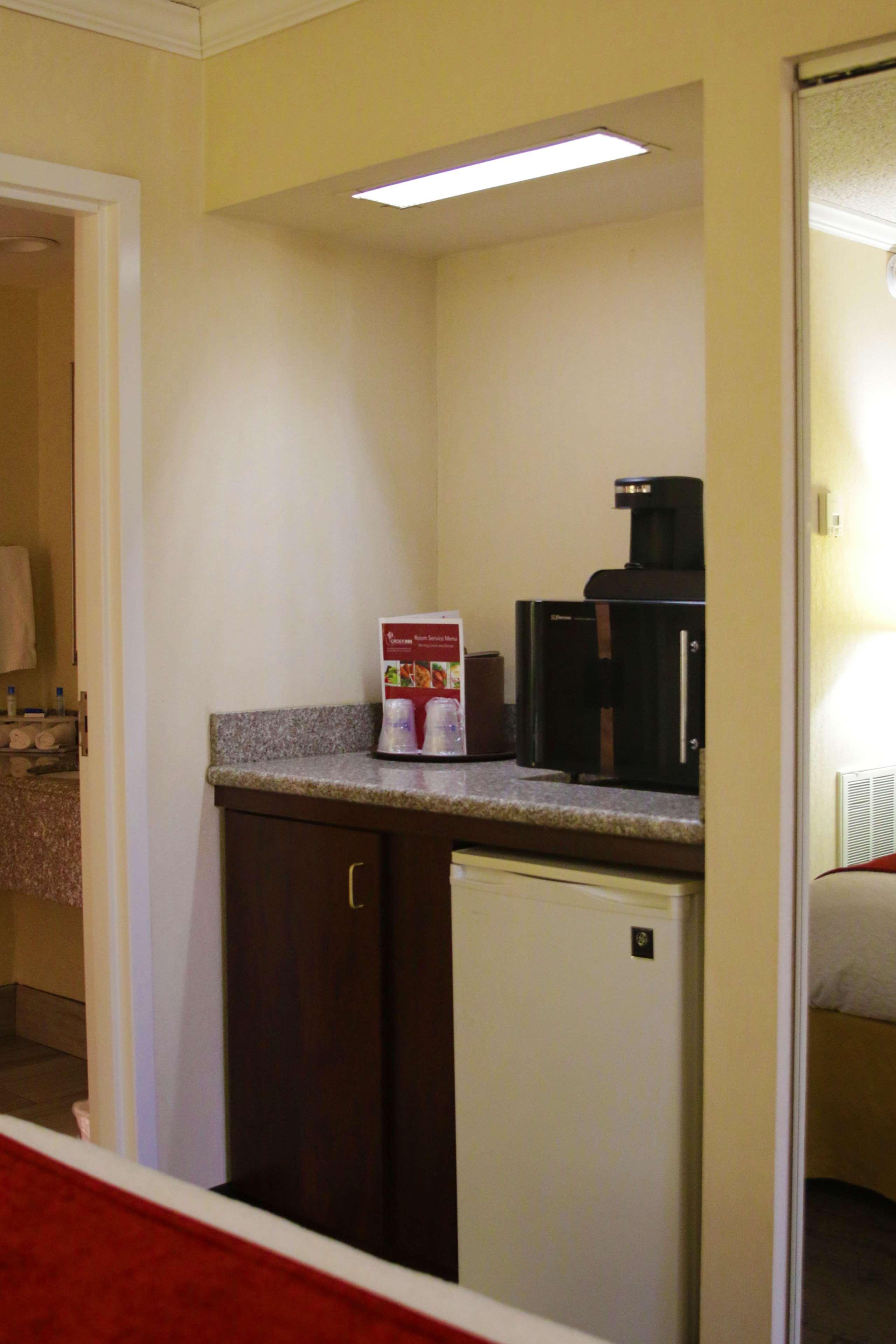 Best Western Galleria Inn & Suites Чиктовага Экстерьер фото