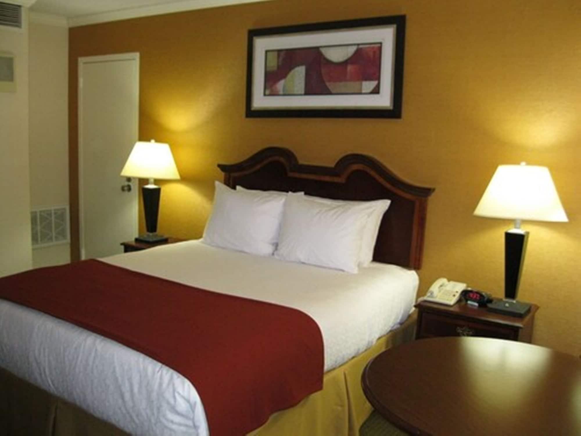 Best Western Galleria Inn & Suites Чиктовага Экстерьер фото